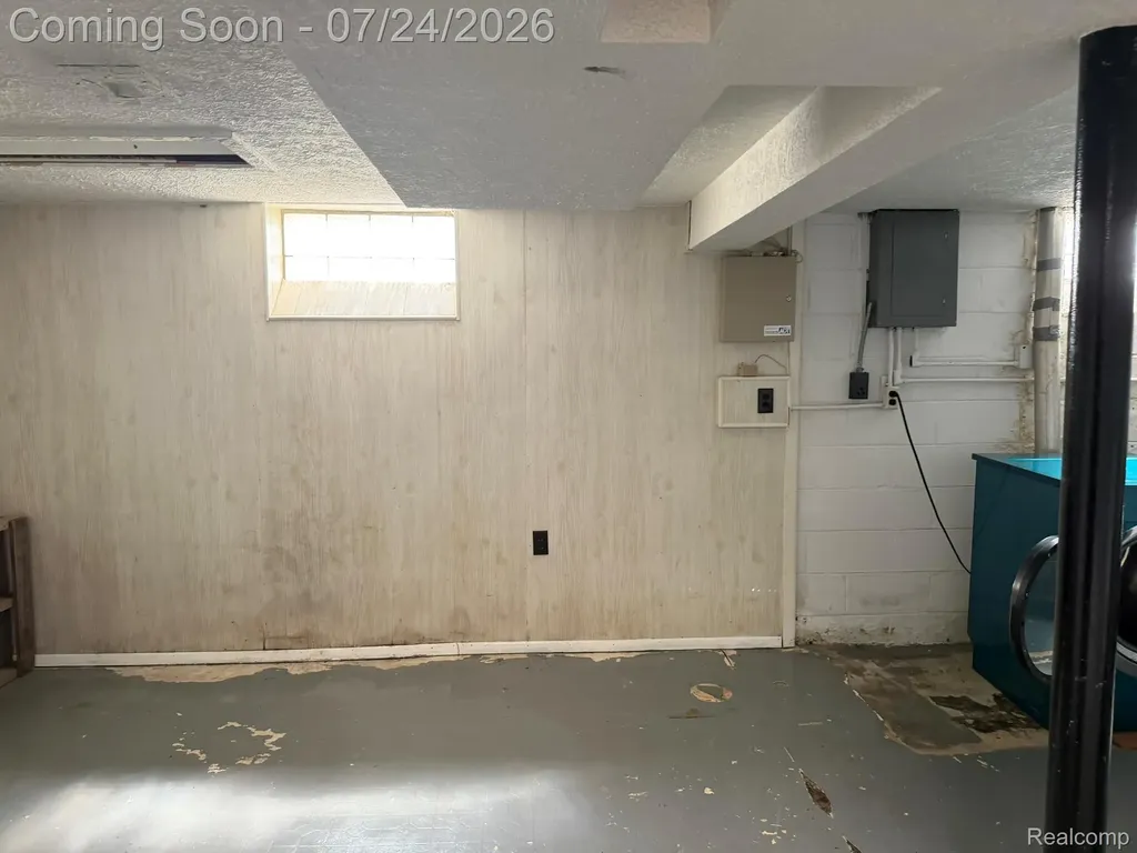 7296 Memorial Street Detroit City MI 48228