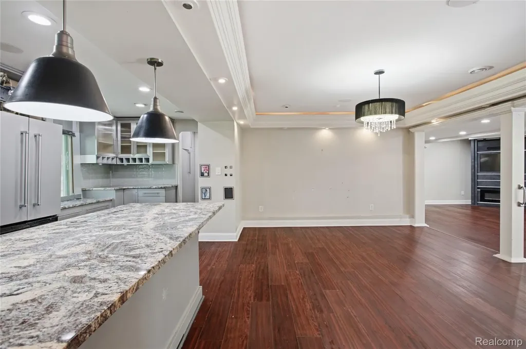 3812 Terrybrook Road West Bloomfield Charter Township MI 48322
