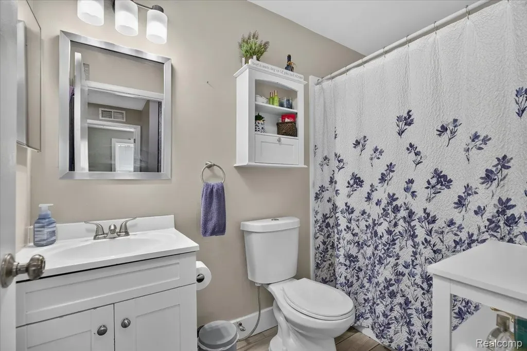 2818 Willow Court Orion Charter Township MI 48360