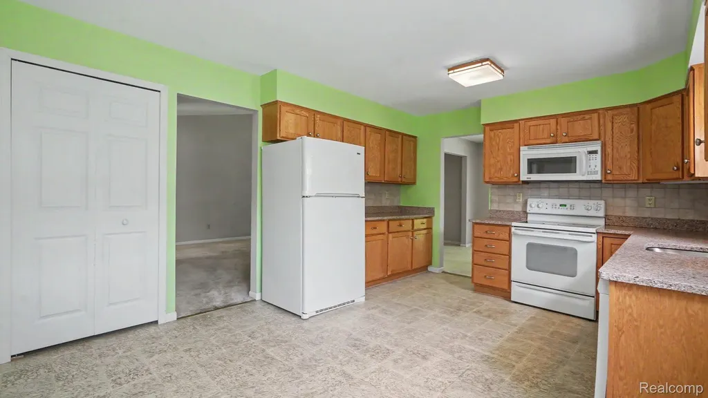 19405 Cardene Way Northville Township MI 48167