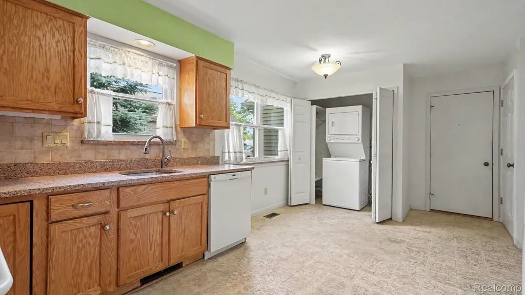 19405 Cardene Way Northville Township MI 48167