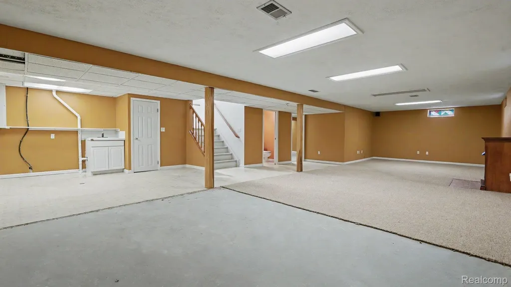 19405 Cardene Way Northville Township MI 48167