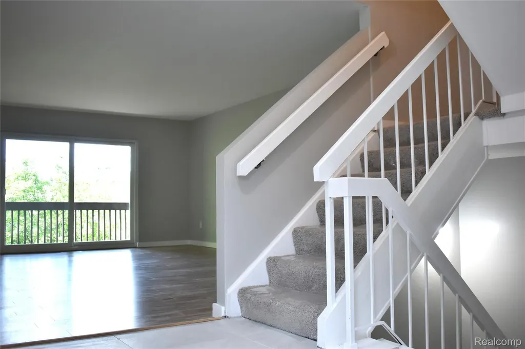 2073 Bordeaux Street West Bloomfield Charter Township MI 48323