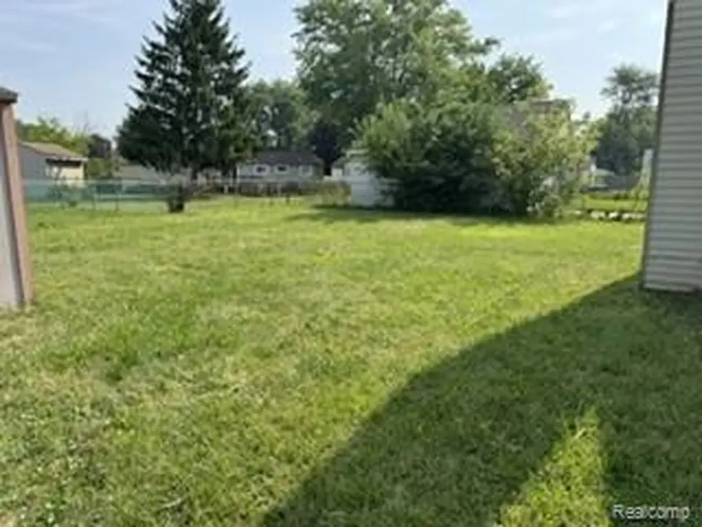 29108 Riveroak Drive Romulus City MI 48174