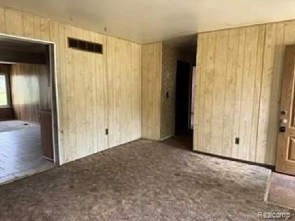 29108 Riveroak Drive Romulus City MI 48174