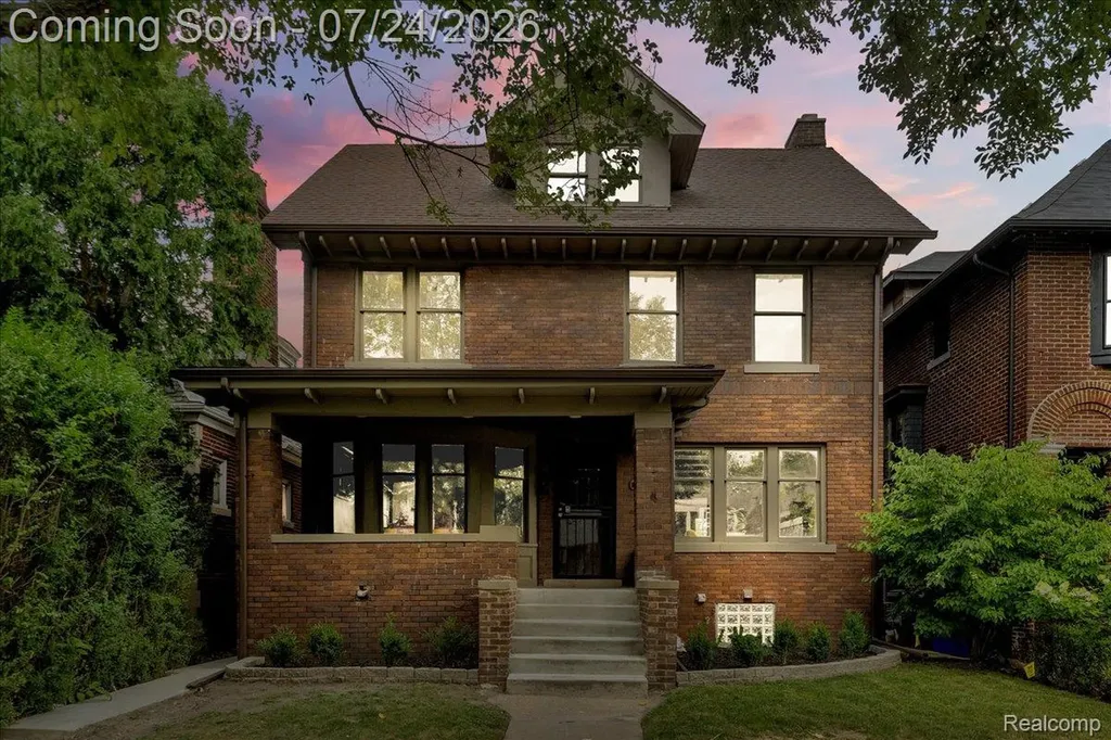 1794 Seyburn Street Detroit City MI 48214