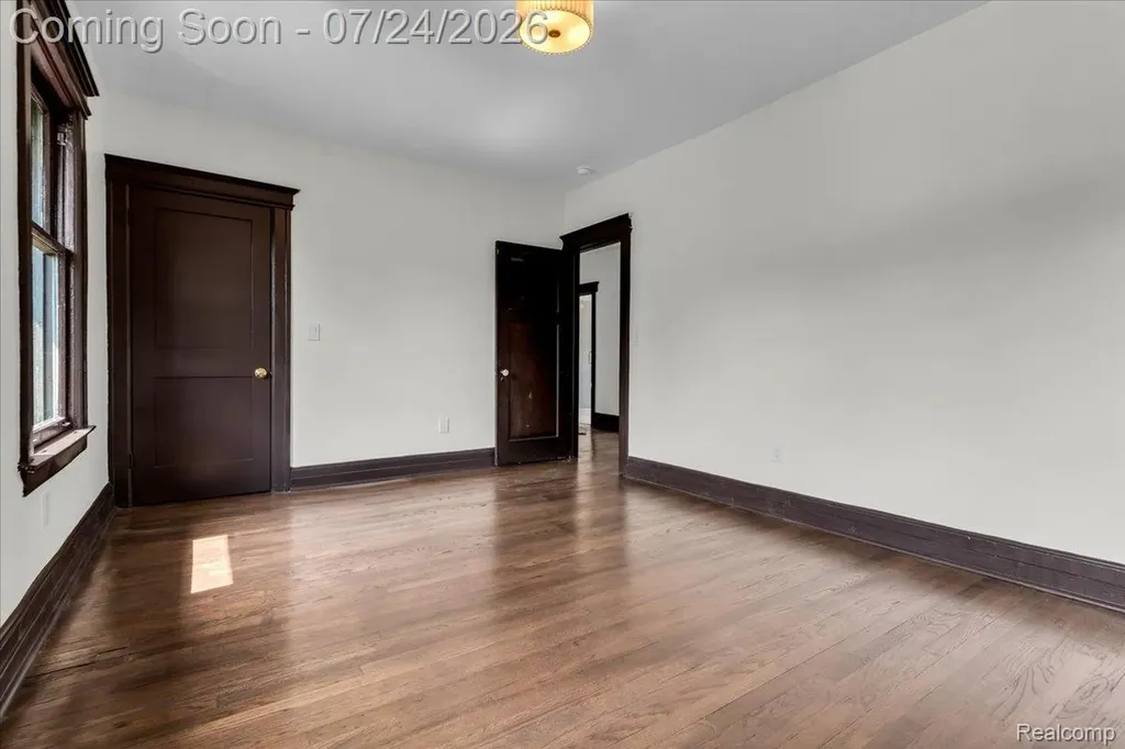 1794 Seyburn Street Detroit City MI 48214