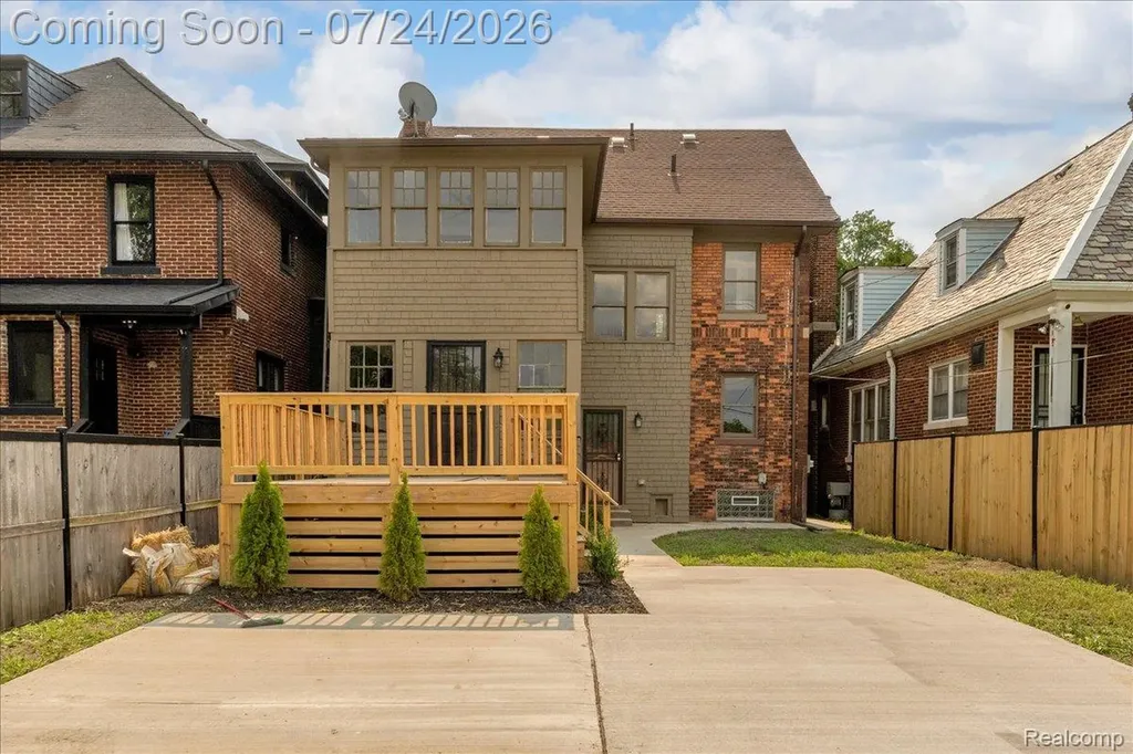 1794 Seyburn Street Detroit City MI 48214