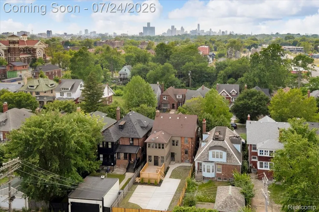 1794 Seyburn Street Detroit City MI 48214