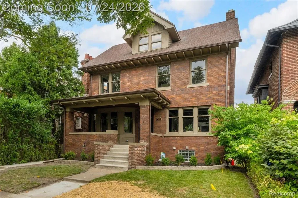 1794 Seyburn Street Detroit City MI 48214