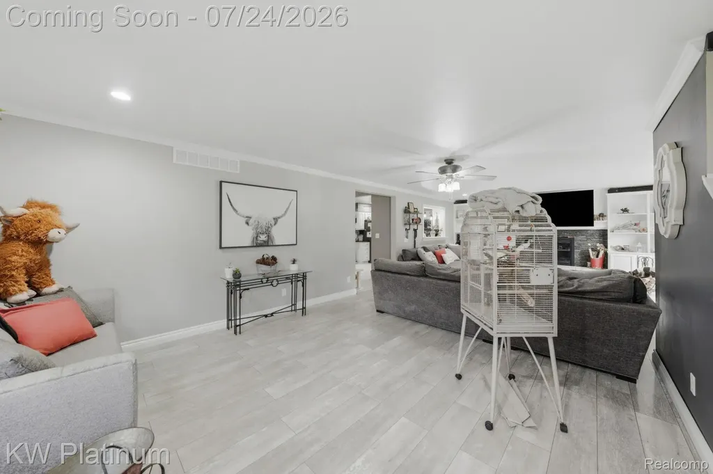 47389 Sugarbush Road Chesterfield Township MI 48047