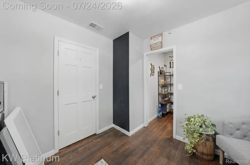 47389 Sugarbush Road Chesterfield Township MI 48047