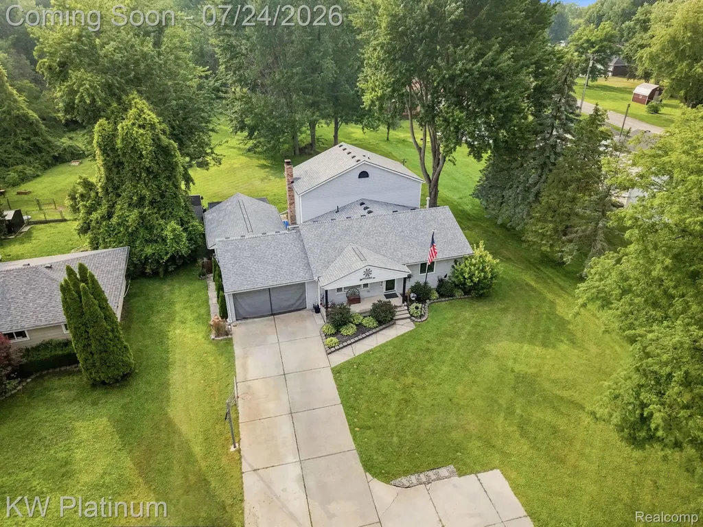 47389 Sugarbush Road Chesterfield Township MI 48047