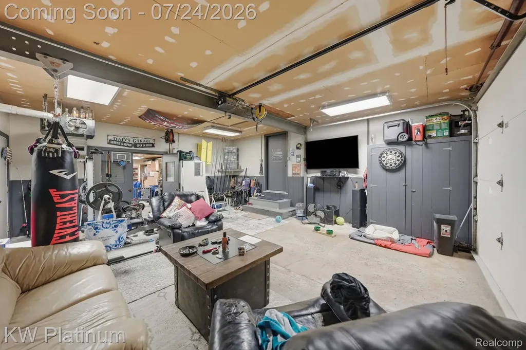 47389 Sugarbush Road Chesterfield Township MI 48047
