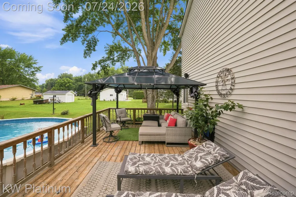 47389 Sugarbush Road Chesterfield Township MI 48047