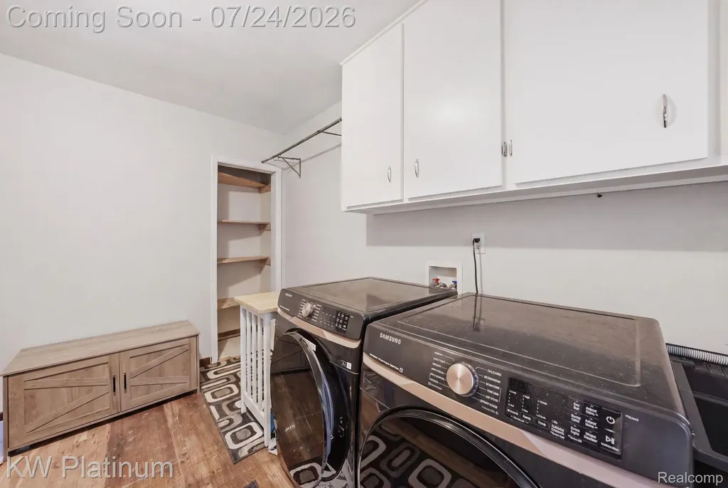 47389 Sugarbush Road Chesterfield Township MI 48047