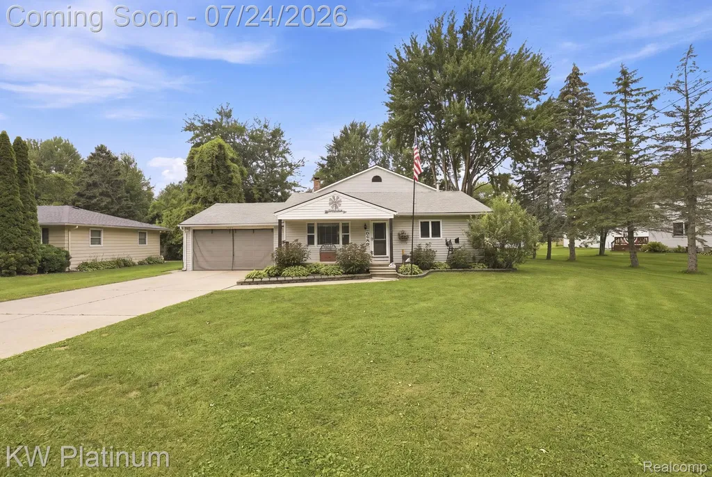 47389 Sugarbush Road Chesterfield Township MI 48047