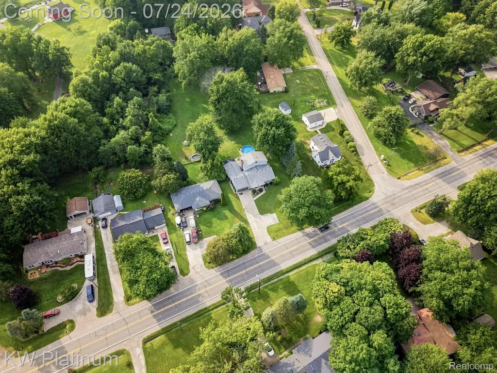47389 Sugarbush Road Chesterfield Township MI 48047