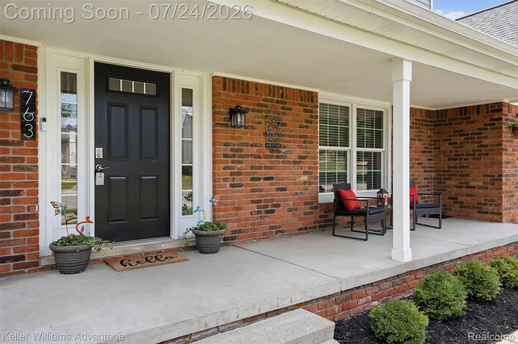 763 Banbury Court Milford Village MI 48381