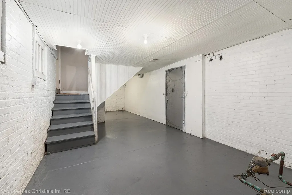 3412 Field Street Detroit City MI 48214