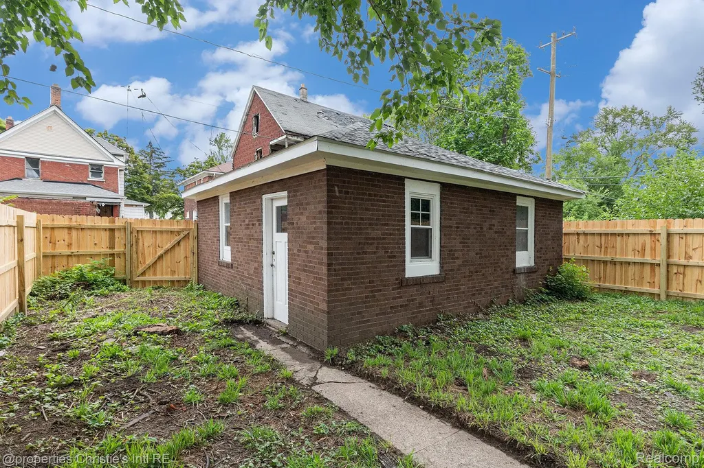 3412 Field Street Detroit City MI 48214