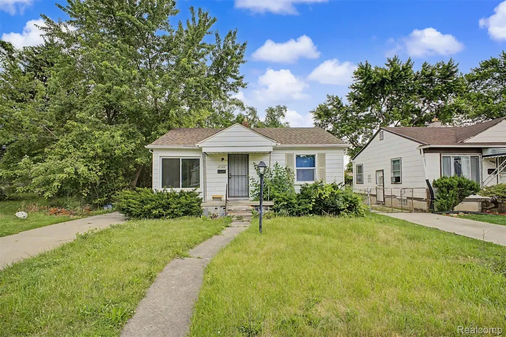 6100 Faust Avenue Detroit City MI 48228