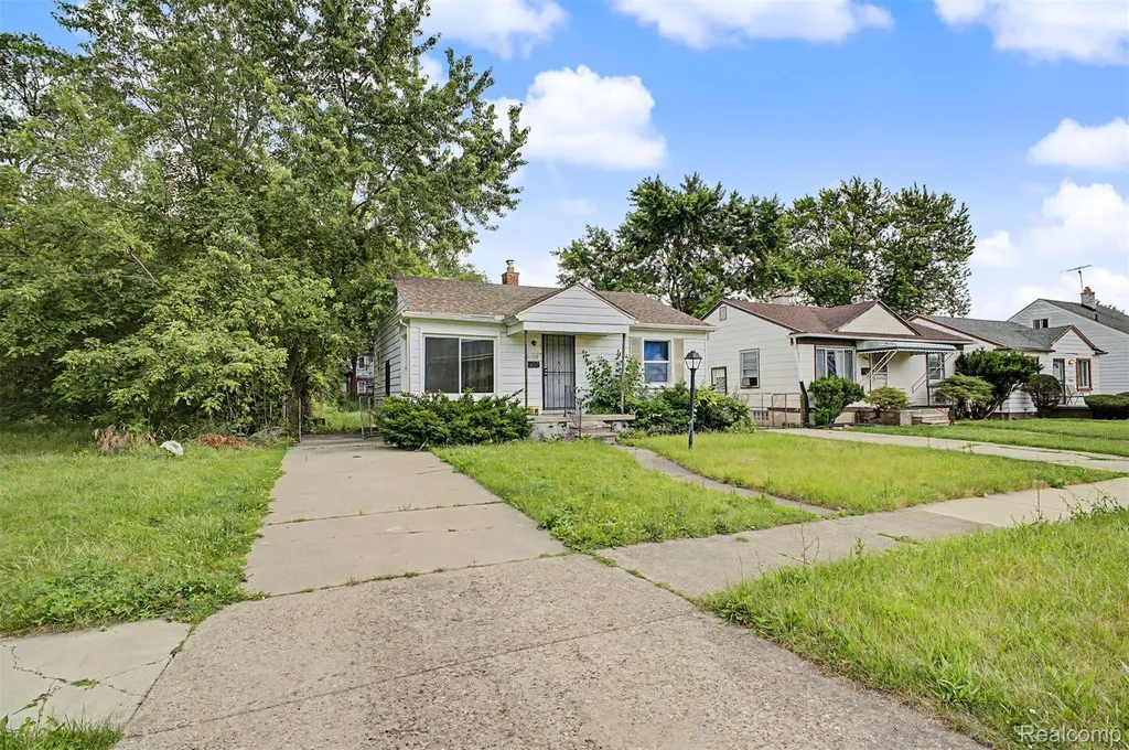 6100 Faust Avenue Detroit City MI 48228
