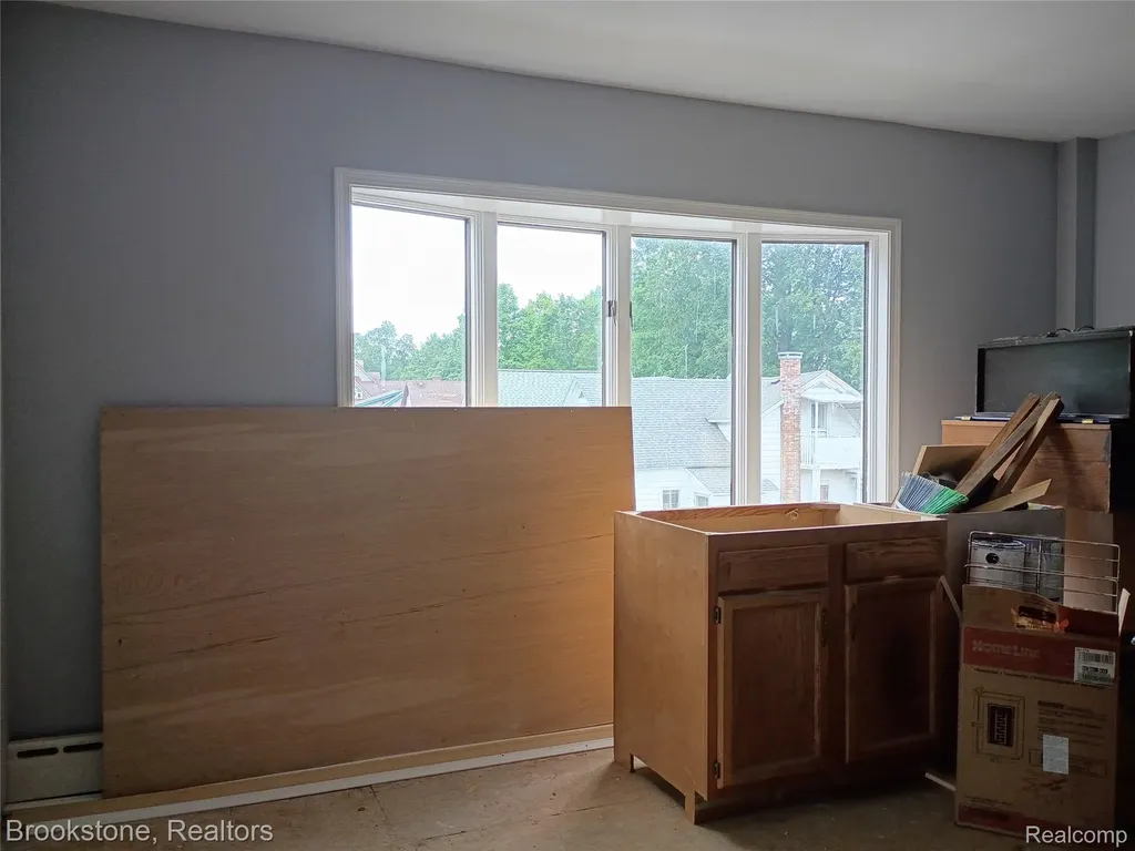 510 Pleasant Street Charlotte City MI 48813