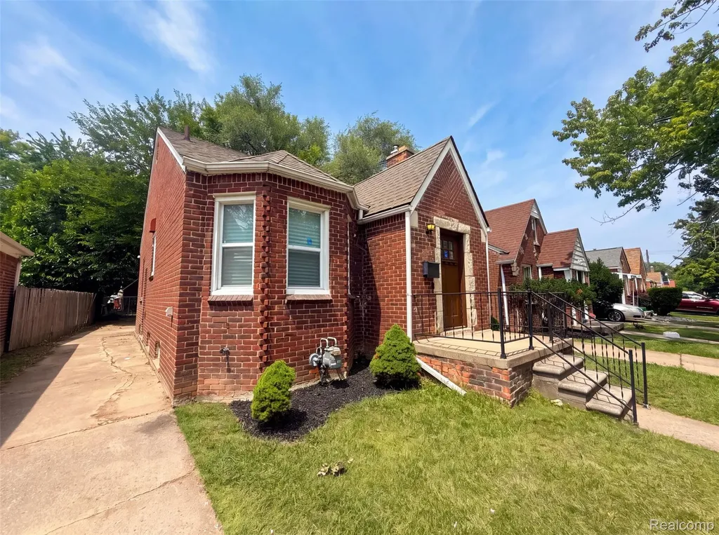 16853 Saint Marys Street Detroit City MI 48235