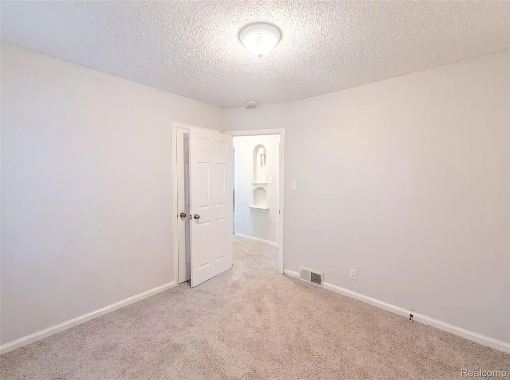 16853 Saint Marys Street Detroit City MI 48235