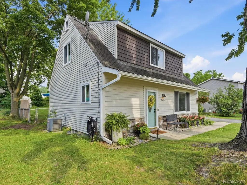 13084 Torrey Road Fenton Charter Township MI 48430