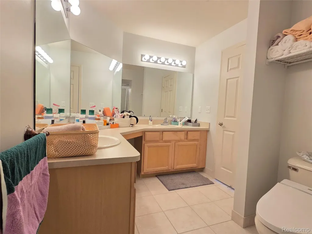 22202 Alexa Drive Commerce Charter Township MI 48390
