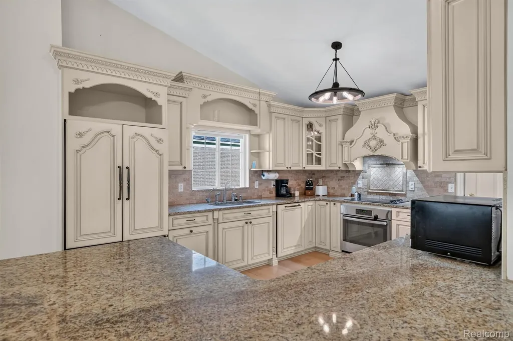 3712 Seney Drive Orion Charter Township MI 48360