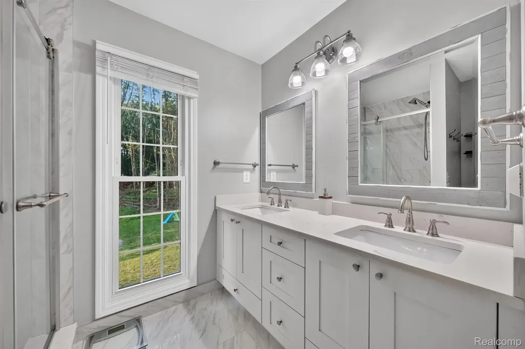 3712 Seney Drive Orion Charter Township MI 48360