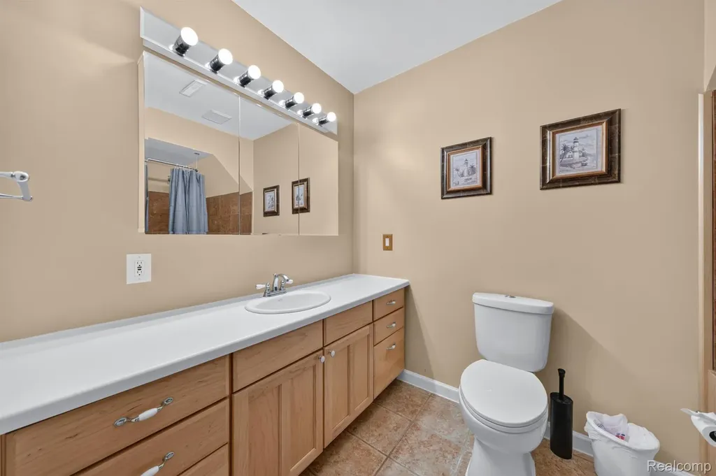 3712 Seney Drive Orion Charter Township MI 48360