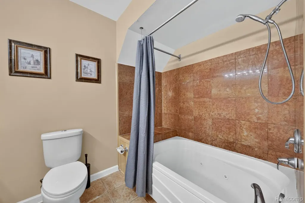 3712 Seney Drive Orion Charter Township MI 48360