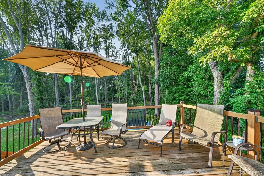 3712 Seney Drive Orion Charter Township MI 48360