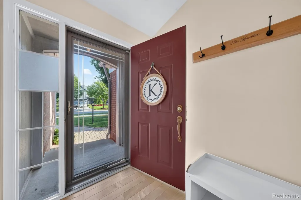 3712 Seney Drive Orion Charter Township MI 48360