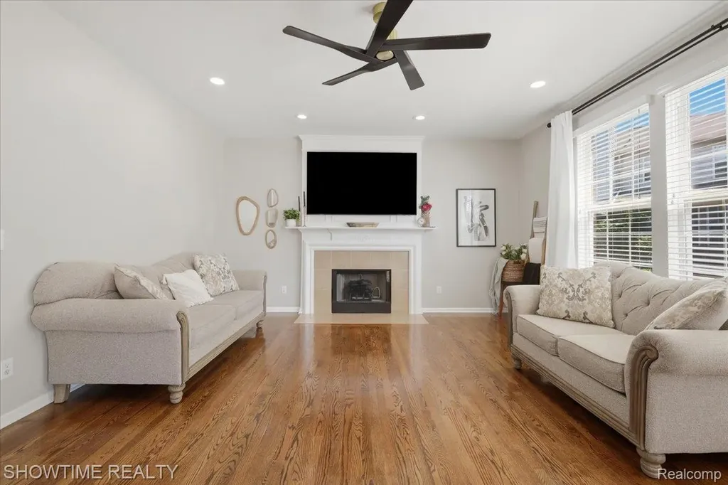 7386 Tottenham Shelby Charter Township MI 48317
