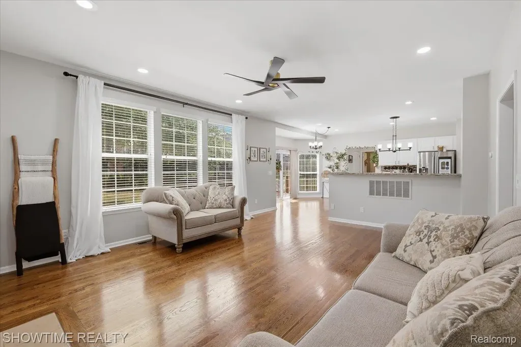 7386 Tottenham Shelby Charter Township MI 48317