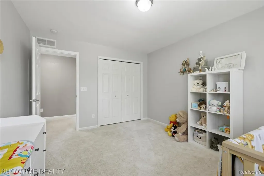 7386 Tottenham Shelby Charter Township MI 48317