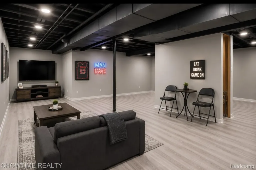 7386 Tottenham Shelby Charter Township MI 48317