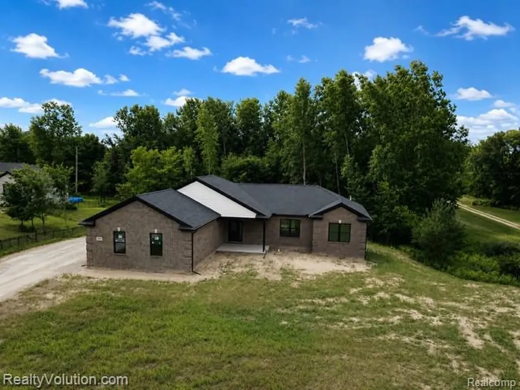 7260 Newark Road Imlay Township MI 48444