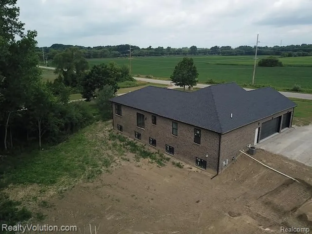 7260 Newark Road Imlay Township MI 48444