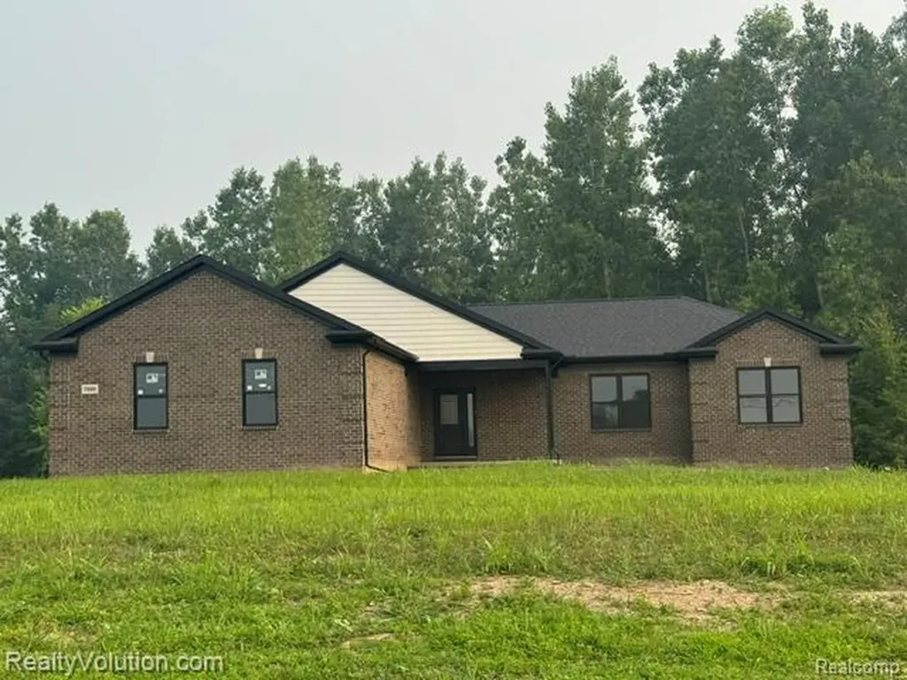 7260 Newark Road Imlay Township MI 48444