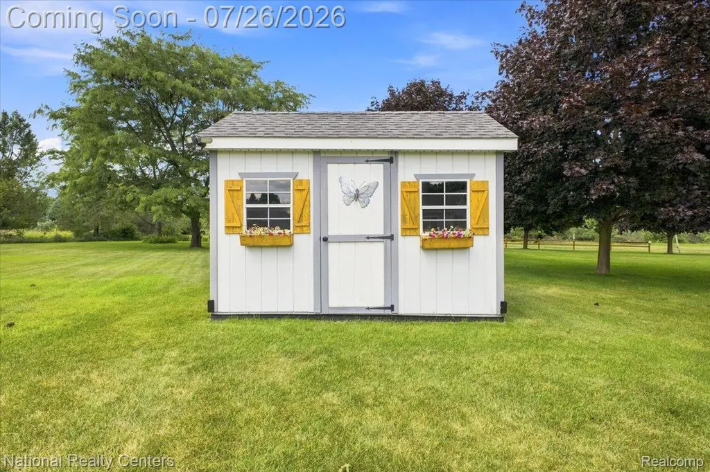 10844 Mackinaw Trail Handy Township MI 48836