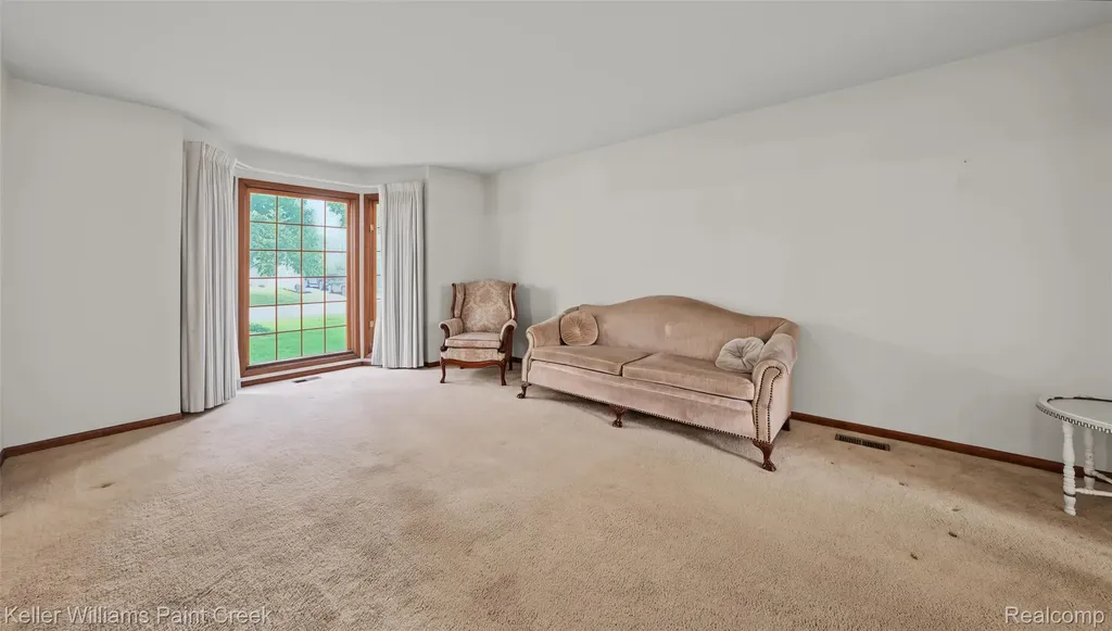1077 Maple Leaf Drive Rochester Hills City MI 48309