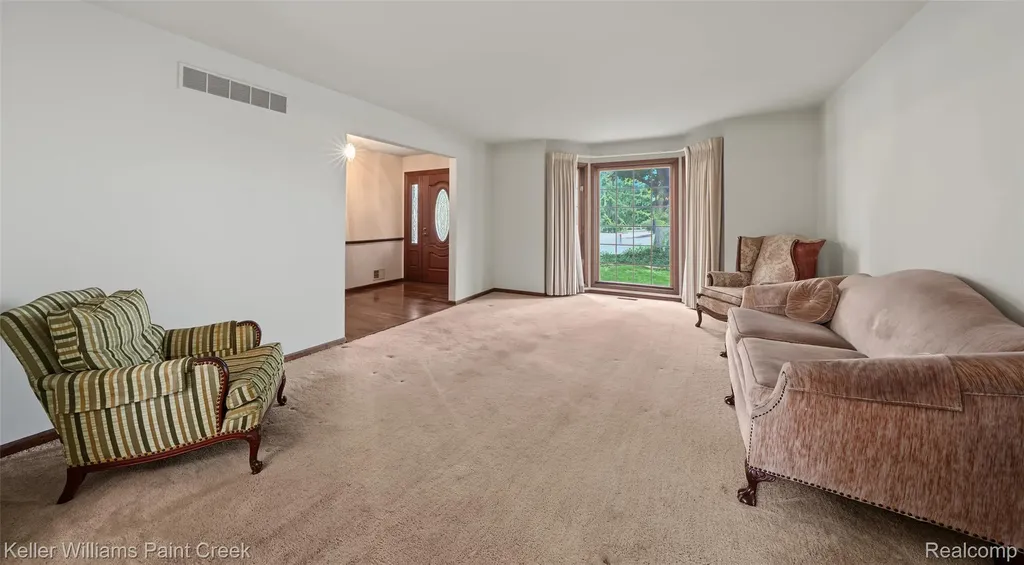 1077 Maple Leaf Drive Rochester Hills City MI 48309