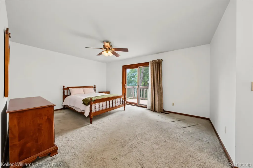 1077 Maple Leaf Drive Rochester Hills City MI 48309