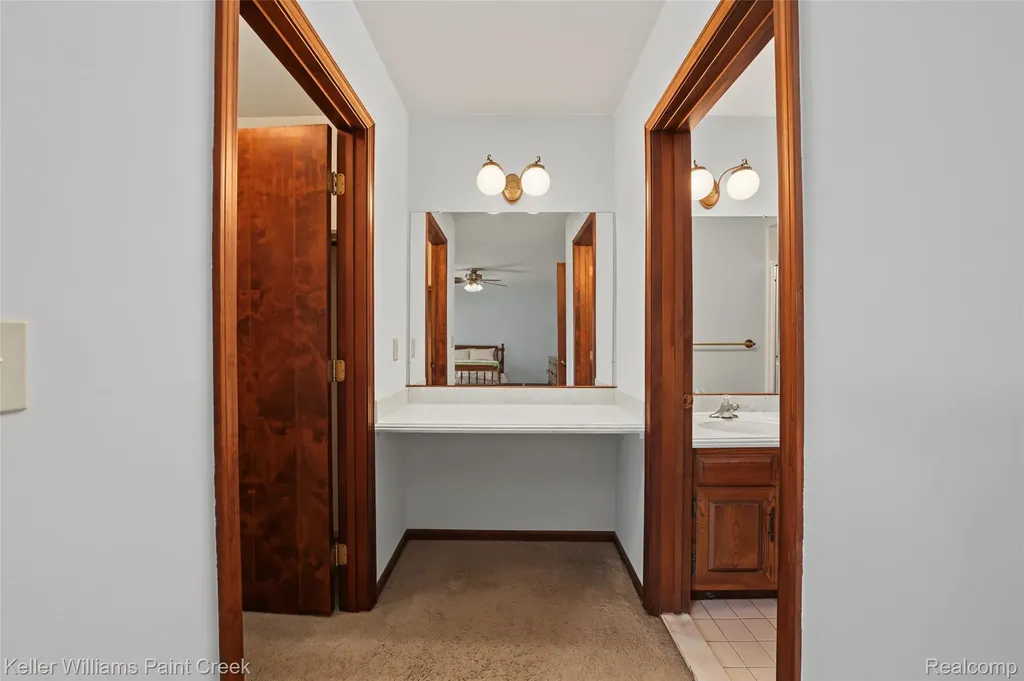 1077 Maple Leaf Drive Rochester Hills City MI 48309
